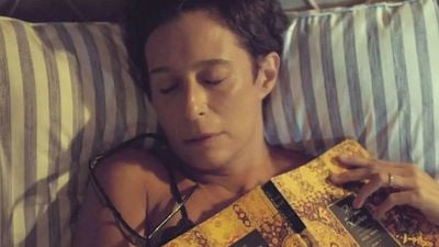 Imagem da notícia Andréa Beltrão fala sobre cena de masturbação em horário nobre: "Não tive constrangimento"