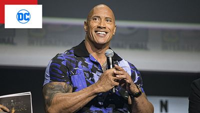 Imagem da notícia The Rock doa cachorrinho e dá susto em público na pré-estreia de seu novo filme da DC