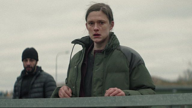 Imagem da notícia Apenas 5 episódios na Netflix: Esta é a minissérie perfeita para começar 2026 com um suspense sombrio