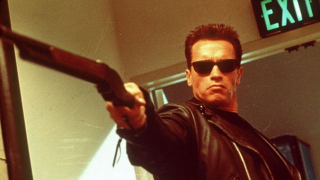 "Você é um cara muito doente": James Cameron teve que parar a sede de sangue de Arnold Schwarzenegger