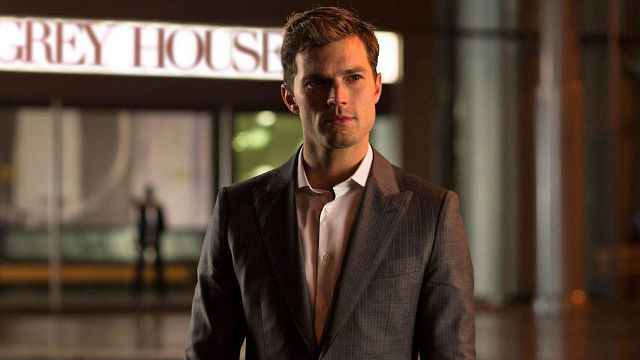 Imagem da notícia Astro de Cinquenta Tons de Cinza, Jamie Dornan achou que ia ter um ataque cardíaco por conta de lagartas em viagem