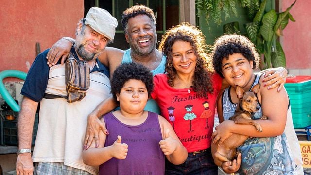 Imagem da notícia Sucesso em Pablo e Luisão, este ator mirim é irmão de uma das maiores estrelas da TV – e ela descobriu o parentesco de forma inesperada!
