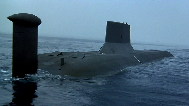 Imagem da notícia Na Netflix: Uma megaestrela está na mira neste emocionante e segundo melhor thriller submarino de todos os tempos