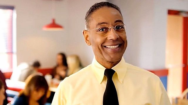 Imagem da notícia É oficial: O astro de Breaking Bad Giancarlo Esposito está na Marvel - mas não no papel que imaginávamos