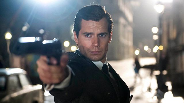 Imagem da notícia Henry Cavill como James Bond? Audição do ator para 007 vaza depois de 20 anos