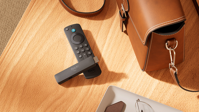 Imagem da notícia Leve seus filmes e séries onde for: Fire TV Stick HD aparece com 42% OFF na Alexa Week da Amazon
