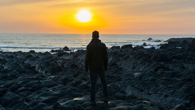 Imagem da notícia Por que demorou tanto para voltar? 10 anos depois, uma das melhores séries de suspense do streaming finalmente ganha 2ª temporada