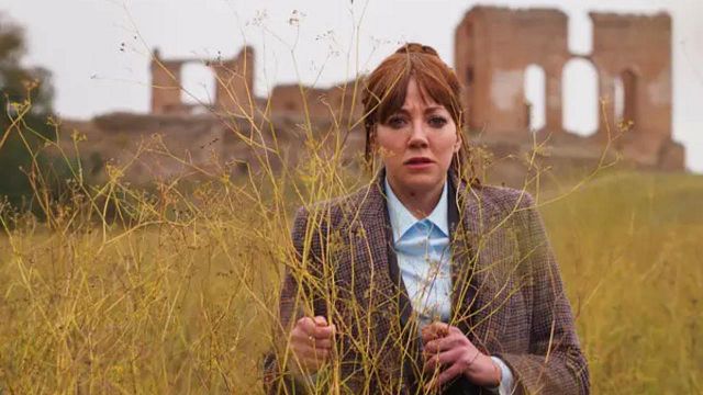 Imagem da notícia Simplesmente a melhor série para maratonar na Netflix: 5 episódios de 30 minutos, do criador de Black Mirror