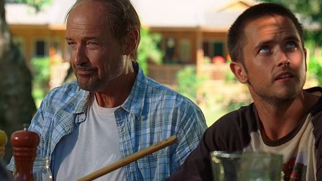 Todos pensam que um astro de Breaking Bad aparece em Lost - mas na verdade é o ator que estrelou um dos piores filmes da história!