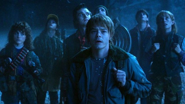 Imagem da notícia "Teria me ajudado com o plano de saúde": Atriz cortada do final de Stranger Things teve câncer durante a série, mas chegou a gravar cena da 5ª temporada