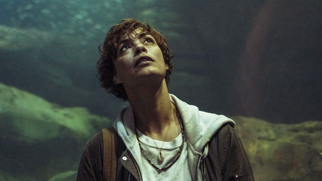Imagem da notícia Netflix + tubarões: se você gosta de emoções fortes, esse é o filme mais esperado do mês!