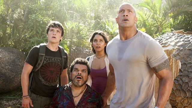 Imagem da notícia Sessão da Tarde hoje (17/09): Filme Viagem 2 - A Ilha Misteriosa jamais ganhou continuação por causa deste astro de Hollywood