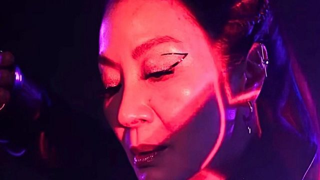 Imagem da notícia Após 7 anos de espera, este spin-off da mais famosa saga de ficção científica finalmente viu a luz do dia - protagonizado por atriz vencedora do Oscar