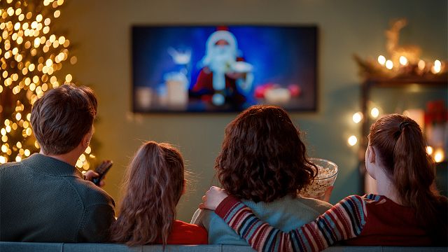 Imagem da notícia A Black Friday de quem ama cinema: 7 achados exclusivos para turbinar suas sessões de filme e compras de Natal com desconto de R$ 100