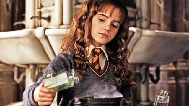 Imagem da notícia Hermione foi interpretada por duas atrizes em Harry Potter: Cena icônica de A Câmara Secreta NÃO é com Emma Watson