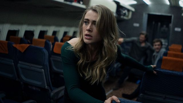 Imagem da notícia Manifest é inspirada em uma história real? Série salva pela Netflix está voltando com episódios finais