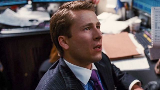 Imagem da notícia "Ele bateu minha cabeça no teclado": 12 anos depois, Glen Powell relata seu encontro chocante com este famoso ator de Hollywood