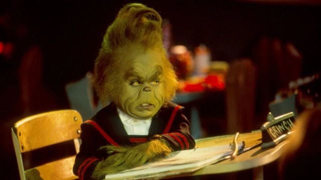 Imagem da notícia Há 25 anos, ele foi a versão mirim de Jim Carrey: O que aconteceu com o ator que fez o "Grinch criança"?