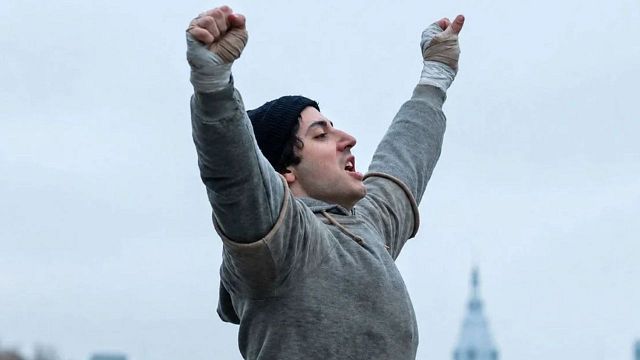 Imagem da notícia Após o trailer de Eu Sou o Rocky: Sylvester Stallone reage à adaptação cinematográfica de sua história de sucesso