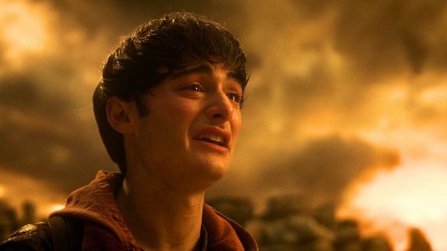 Imagem da notícia Como se o final de Stranger Things já não fosse suficientemente decepcionante, agora há quem acredite que os criadores usaram inteligência artificial para escrevê-lo