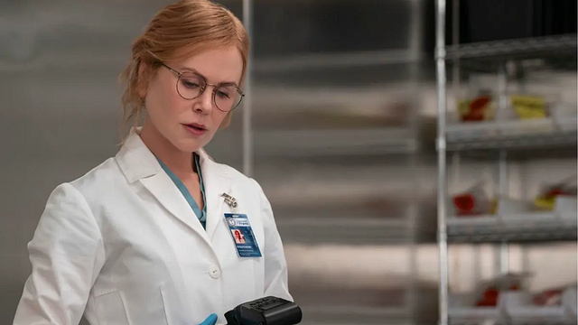 Imagem da notícia 29 romances, uma série: Nicole Kidman e Jamie Lee Curtis estrelam a ambiciosa adaptação da saga que inspirou CSI, e chegou no streaming