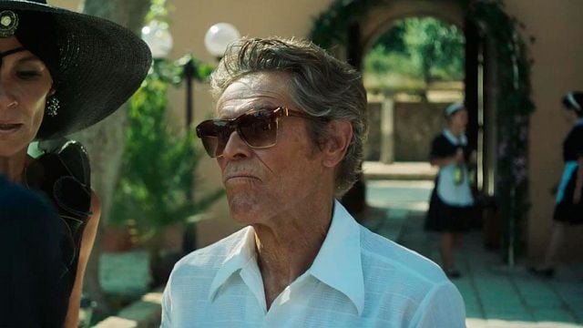 Imagem da notícia Willem Dafoe impressionou os colegas no set de seu novo filme: "Ele quebra qualquer tipo de hierarquia desde o primeiro minuto"