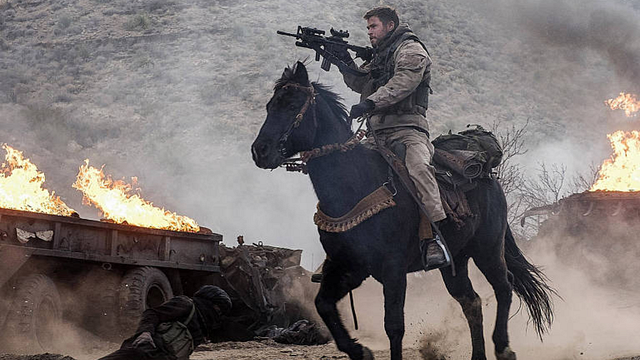 Imagem da notícia O Prime Video tem um filme de guerra inspirado em uma história real que você deveria assistir se é fã de Chris Hemsworth