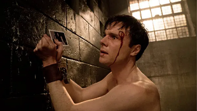 Imagem da notícia A série do Prime Video está disponível na Netflix! Todas as quatro temporadas da premiada distopia de ficção científica estão disponíveis no streaming concorrente