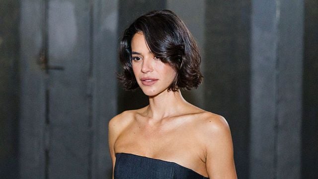 Imagem da notícia Bruna Marquezine é confirmada em série internacional da Netflix: Atriz vai atuar com astros de O Senhor dos Anéis e Resident Evil