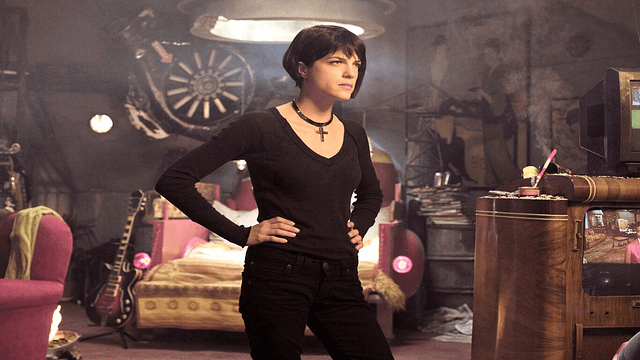 Imagem da notícia O que aconteceu com Selma Blair, a heroína de Hellboy que conseguiu se salvar graças ao diagnóstico de sua doença?