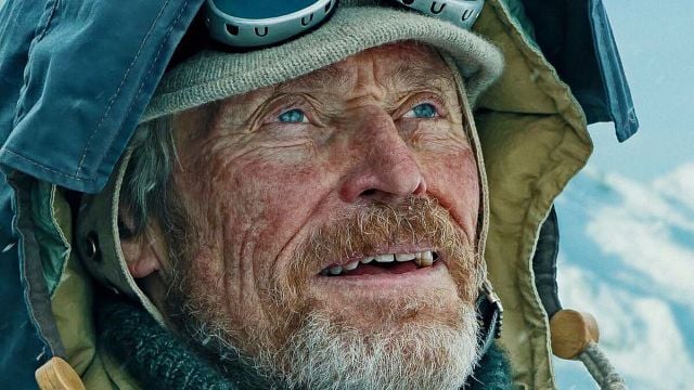 Imagem da notícia Willem Dafoe, aos 71 anos: "Nada me deixa mais feliz do que lavar a louça, limpar esterco ou fazer tarefas simples"