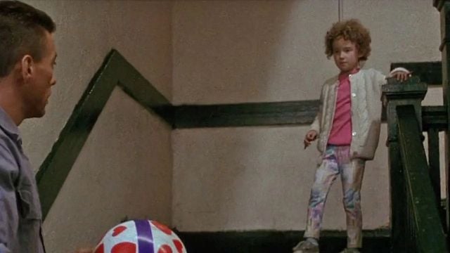 Imagem da notícia Ela era a sobrinha de 5 anos de Jean-Claude Van Damme: Você teria reconhecido a futura estrela da Marvel e de The Last Of Us?