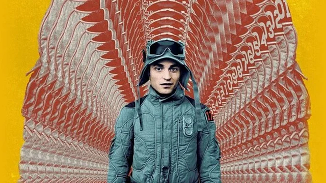 Imagem da notícia Mickey 17: Filme com 18 versões de Robert Pattinson é baseado em livro? Esta é a origem do novo sucesso do diretor de Parasita