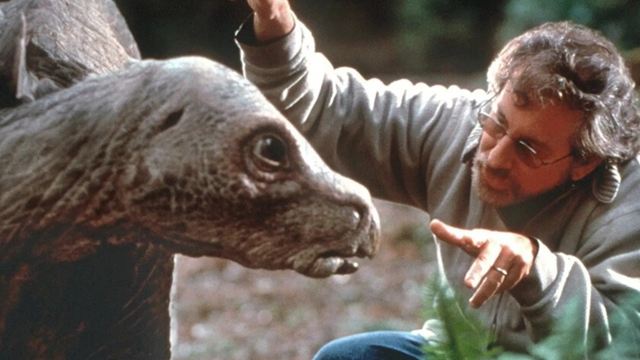 "Não tenho vergonha de dizer isso": Steven Spielberg reconhece que Jurassic Park é a sequência secreta de um dos melhores filmes de terror da história