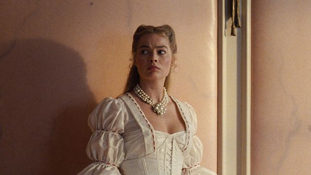 Imagem da notícia Adaptações de O Morro dos Ventos Uivantes sempre deixam de fora o melhor do livro: Nova versão com Margot Robbie cai no mesmo erro