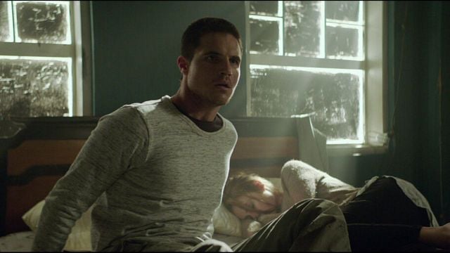 Imagem da notícia Apenas 88 minutos na Netflix: Uma ficção científica que revoluciona a viagem no tempo