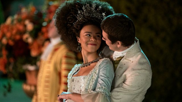 Imagem da notícia Rainha Charlotte: O que é verdade e o que é ficção no spin-off de Bridgerton? Eles realmente tiveram 15 filhos!