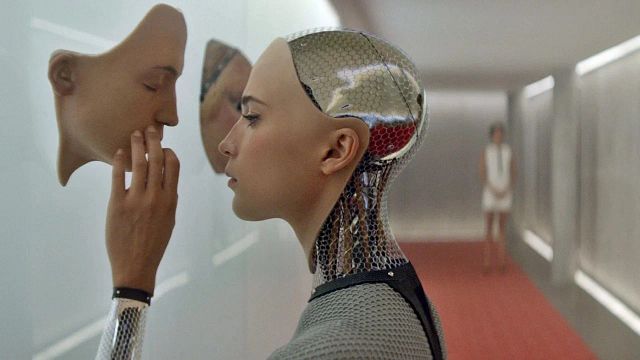 Imagem da notícia Já assistiu? Este é um dos melhores filmes de ficção científica dos últimos 10 anos - estiloso e eletrizante!