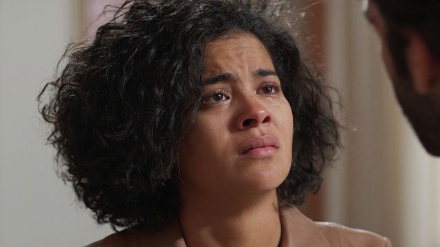Imagem da notícia Bella Campos comenta sobre a ruína de Maria de Fátima em Vale Tudo e a humanização da vilã: “Vai dar mais peninha dela, tadinha”