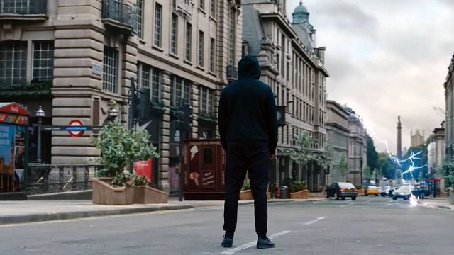 Imagem da notícia Se você é fã de ficção científica, certamente já viu essa série da Netflix com 100% de aprovação, né?