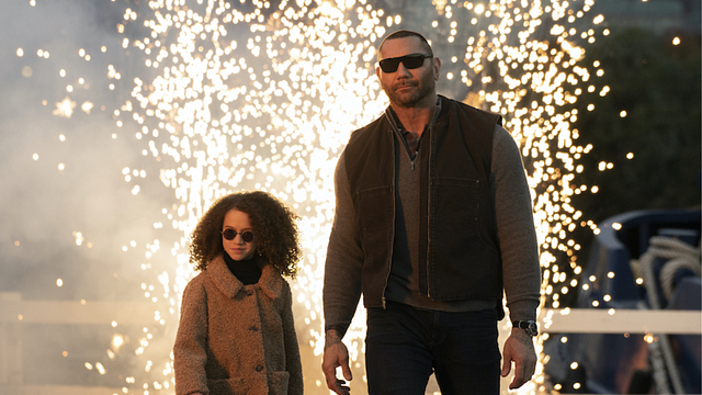 Imagem da notícia Para ver no Prime Video: Este filme de ação estrelado por Dave Bautista se tornou um grande sucesso nos serviços de streaming