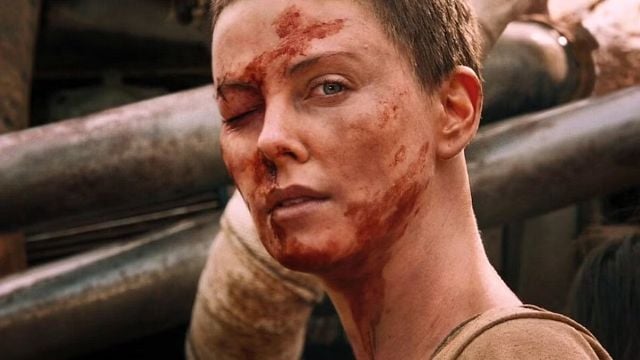 Imagem da notícia 11 anos depois, Charlize Theron ainda tem "uma ligação muito forte" com este filme de ação cult – e não é Velozes e Furiosos!