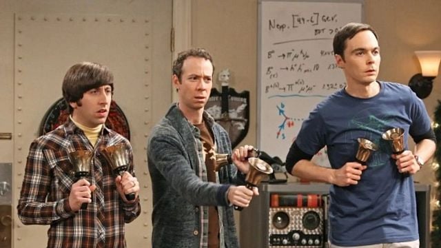 Imagem da notícia O novo spin-off de The Big Bang Theory desmascara a teoria mais sinistra sobre Leonard