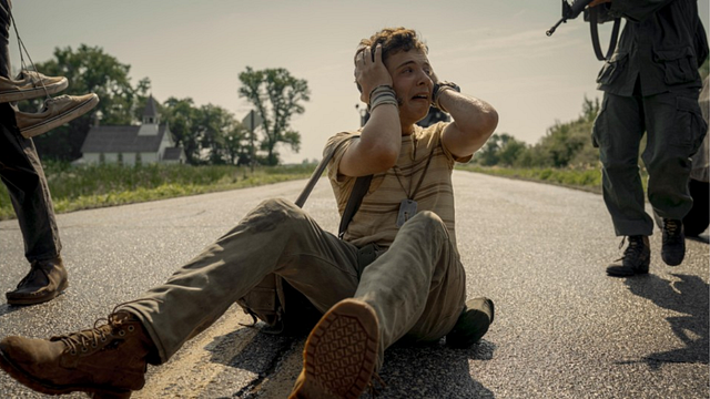 Imagem da notícia Um poderoso thriller distópico de Stephen King no streaming: Ele é repleto de violência, chocante e também um espetáculo