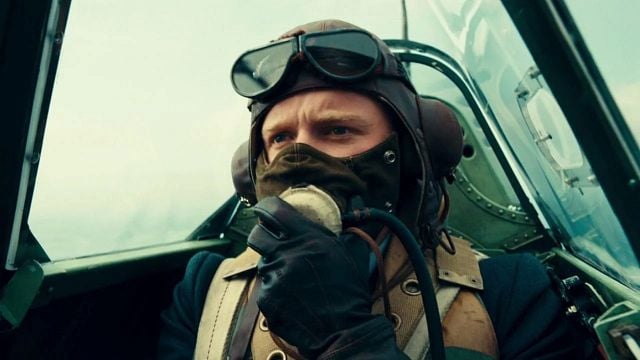 Imagem da notícia Nunca vemos o rosto dele! Você reconheceu esta lenda do cinema em Dunkirk, de Christopher Nolan?