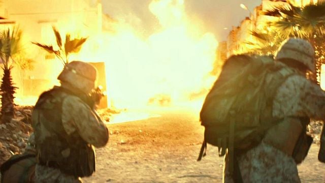 Imagem da notícia Clint Eastwood deve a Steven Spielberg um dos filmes de guerra de maior sucesso de todos os tempos: "Peguei suas sobras de novo"