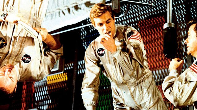 Imagem da notícia A NASA teve que investir vários milhões de dólares para resgatar Gene Hackman do espaço em um obscuro filme de ficção científica