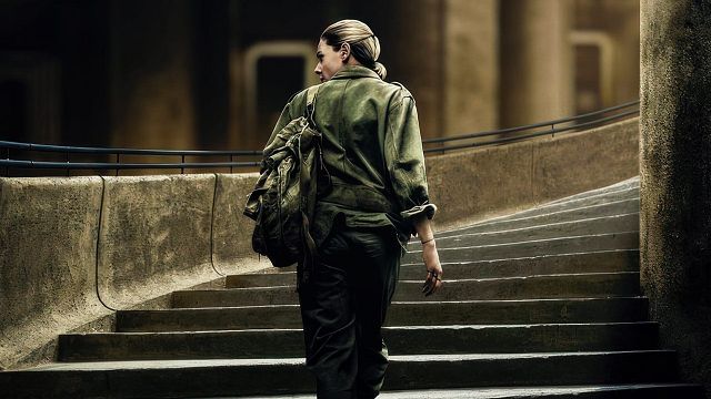 Imagem da notícia 4 de 5 estrelas: Esta foi a melhor série de ficção científica de 2023 - e a 2ª temporada promete ser ainda mais impressionante!