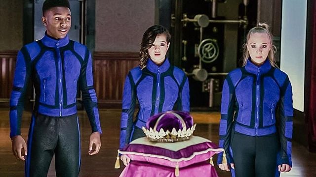 Imagem da notícia Sessão da Tarde hoje (20/01): Filme Sociedade Secreta dos Segundos Filhos Reais fez Disney alcançar marco inédito graças a astro de This Is Us