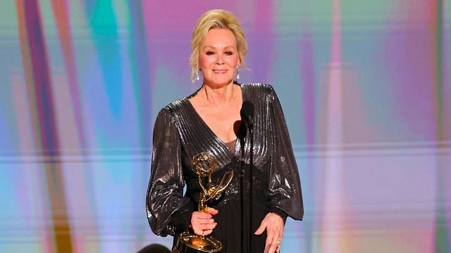 Imagem da notícia 100% de aproveitamento: Vitória na última temporada de Hacks faz Jean Smart alcançar feito inédito na história do Emmy